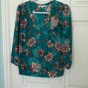 DR 2  Floral 3/4 Sleeve Blouse in green and Brown